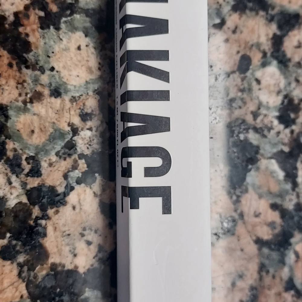 IL MAKIAGE NEW eye liner